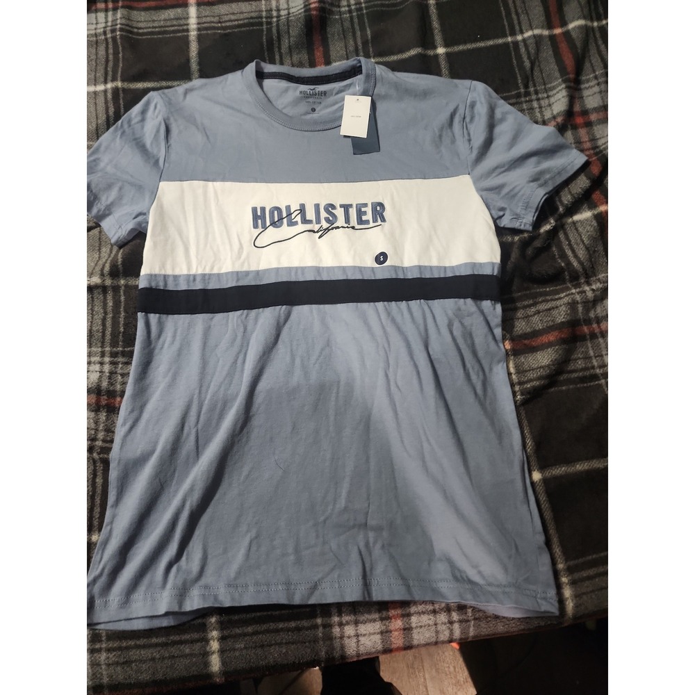 Hollister tshirt